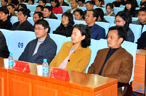 省属高校学习实践活动指导检查二组副组长孙惠民（女），成员刘元义、马寒出席动员大会